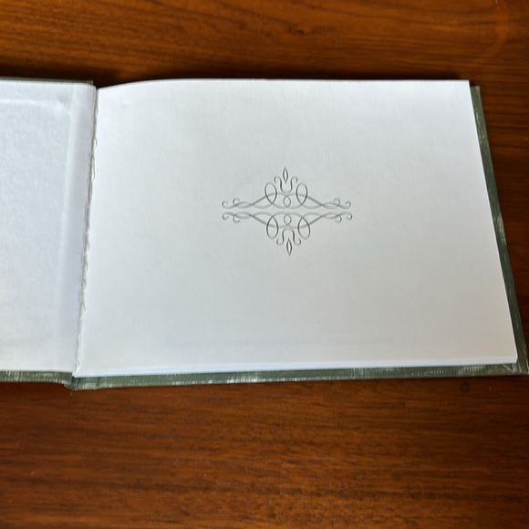 Decorative Guest Book - Picture 3 of 6